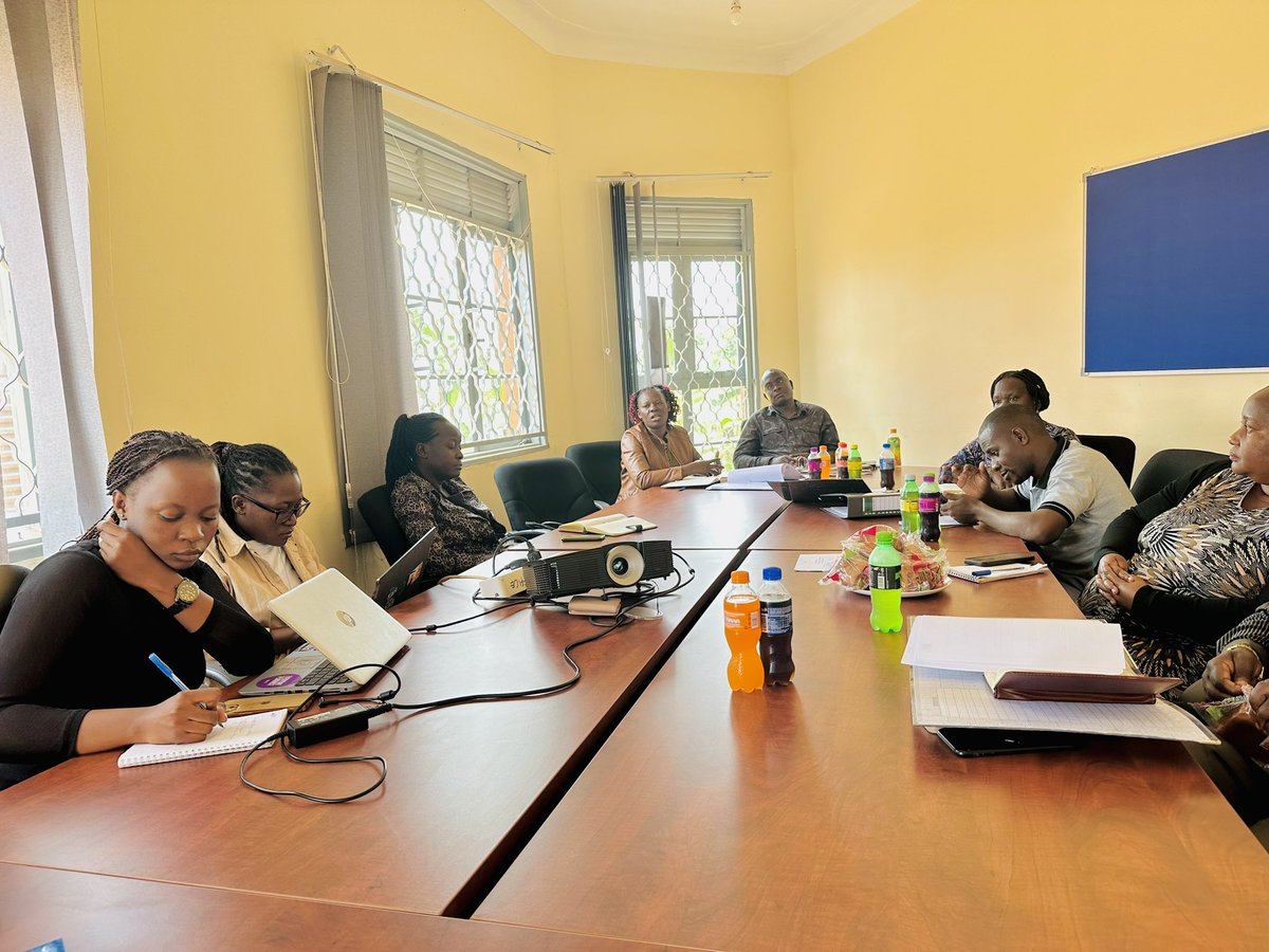 G4ClimateAction's tweet photo. We had a successful partnership meeting with key stakeholders &amp; technical persons in Buikwe District. This meeting was a key milestone in our campaign to #SaveTheNile. The environmental officer &amp; all stakeholders affirmed their support towards our organizing on climate justice. https://t.co/Mgdb0q7KZf