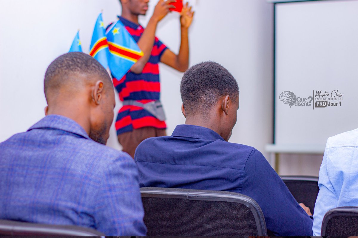 Quedisent's tweet photo. Quelques #images de la première journée de formation avec monsieur Noblesse MWENIMBONGO https://t.co/sRBMZOetQ7
