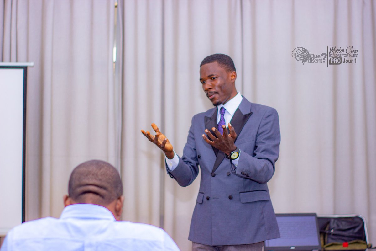 Quedisent's tweet photo. Quelques #images de la première journée de formation avec monsieur Noblesse MWENIMBONGO https://t.co/sRBMZOetQ7