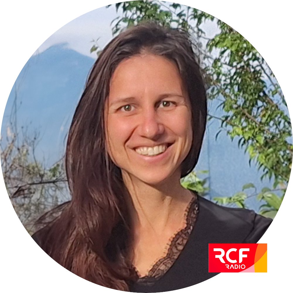 Cadence Parfaite • épisode 8

Nouvel épisode du podcast de <a href="/radiorcf/">RCF</a> aujourd'hui en collaboration avec l'<a href="/Orchestresavoie/">Orchestre des Pays de Savoie</a> !
Aujourd'hui nos invités nous parlent de transmission et de partage avec les publics, au micro de Luc Hernandez.

orchestrepayssavoie.com/espace-multime…