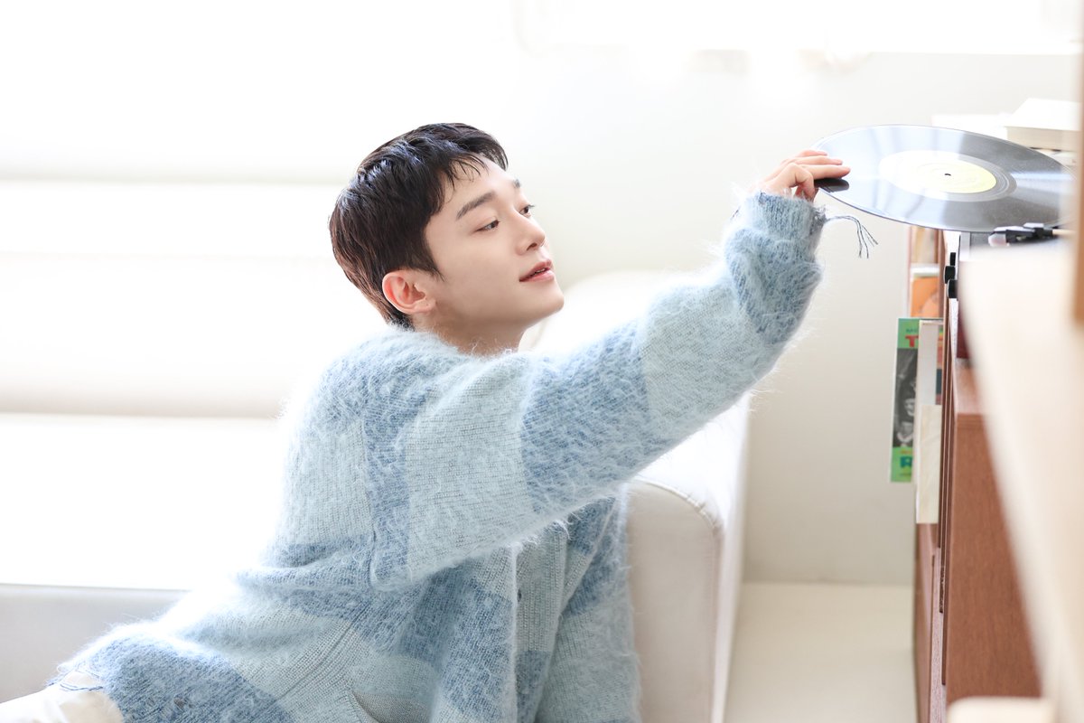 CHEN_INB100's tweet photo. 📸 2024 CHEN FAN-CON 'Beyond the DOOR' in Seoul OFFICIAL MD Behind Photo

https://t.co/7K5zAr6u8R

#첸 #CHEN #Beyond_the_DOOR https://t.co/dzrBepnRkk