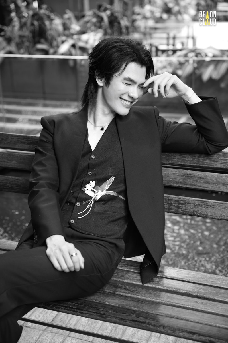 ลุคหล่อ ๆ ของ มาย ร่วมงาน BVLGARI: ETERNALLY REBORN ในวันนี้ ✨😊

#BVLGARIBangkokxMile