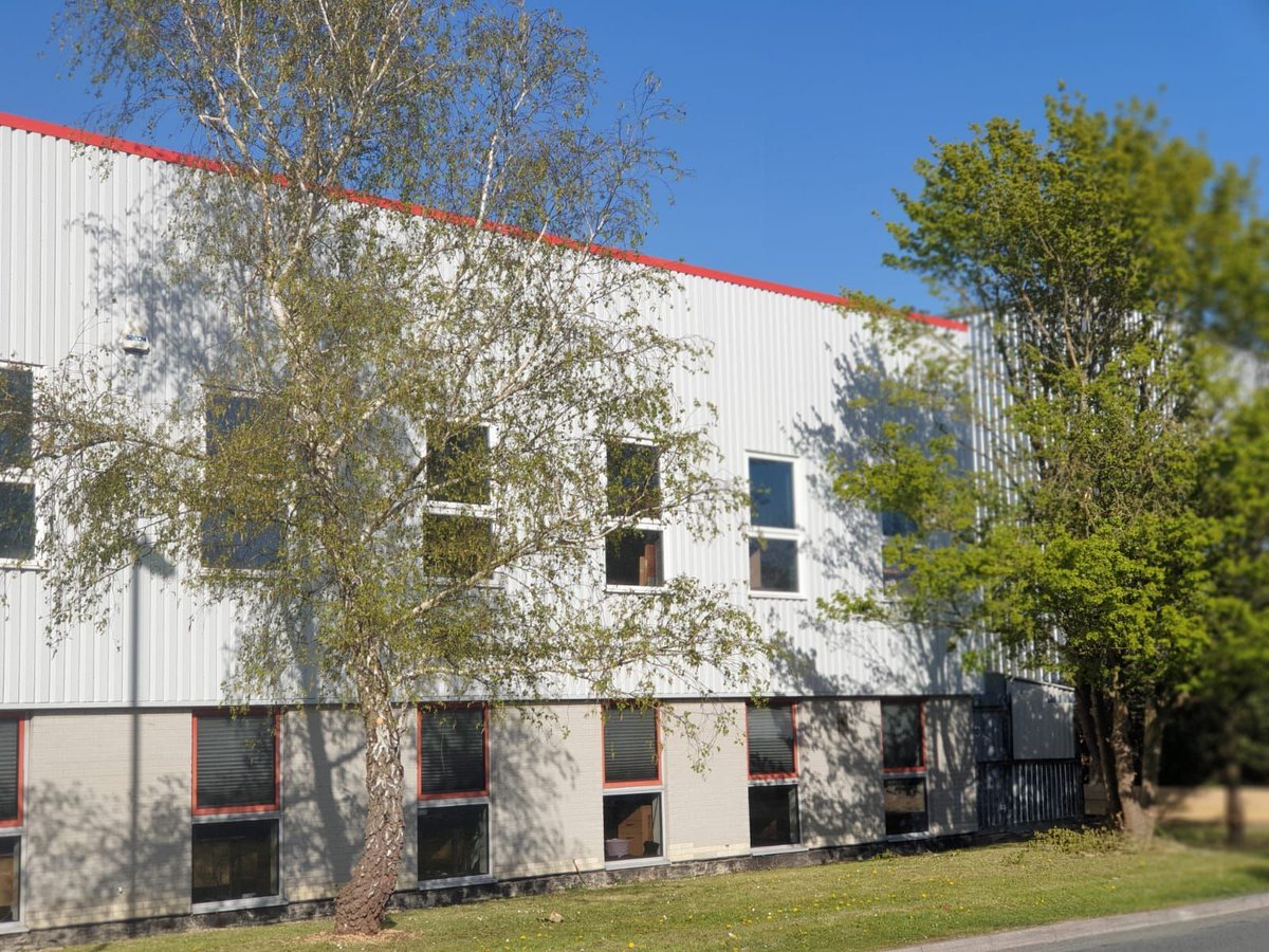 paintspraying's tweet image. 🌟 Transforming Failed Coatings on Cladding 🌟

#CladdingRestoration #CladdingRepair #ExteriorRenovation #BuildingMaintenance #OnSiteCoating #CladdingSolutions #FacadeRestoration #BuildingRenovation #CommercialCladding #CladdingExperts #ProtectYourInvestment #CladdingUpgrade