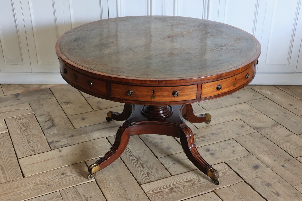 BrownriggUK's tweet image. Early 19th Century English Regency Mahogany Drum Library Table / Rent Table

tinyurl.com/mvzv6cj

#librarytable #renttable #mahoganyfurniture #antique #furniture #regencyfurniture