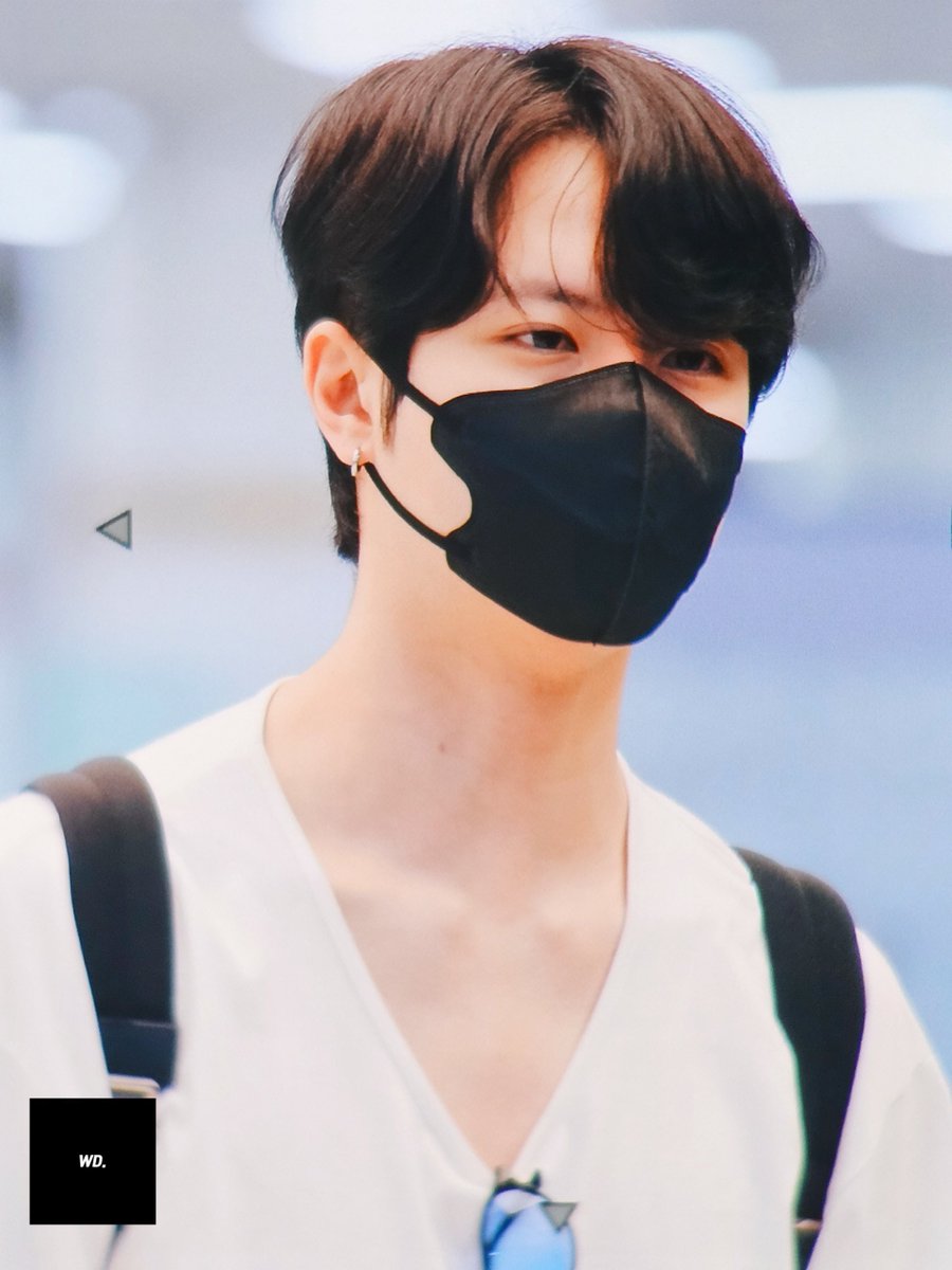WD08972638's tweet photo. 240926 입국

어서와🐶

#월드베스트쏘베뤼짱큰동하니
#위아이 #김동한 #KIMDONGHAN #WEi https://t.co/WCMkliO6JJ