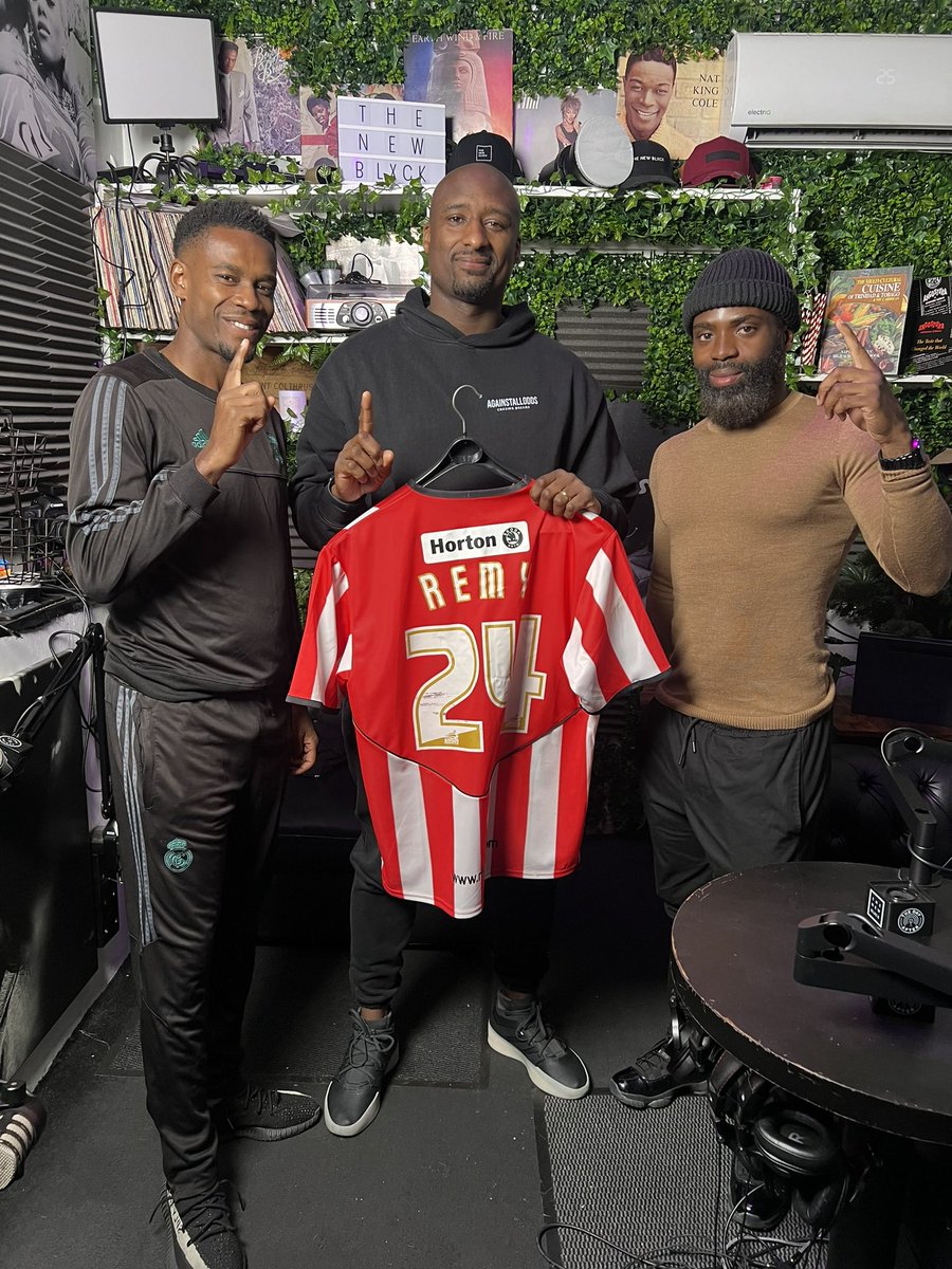 1LeaguePodcast's tweet photo. ‼️ episode out now!!!!

https://t.co/Mekq2D5W7X

Know Your Job! (with Ellis Remy) https://t.co/Wzz18lpOvI
