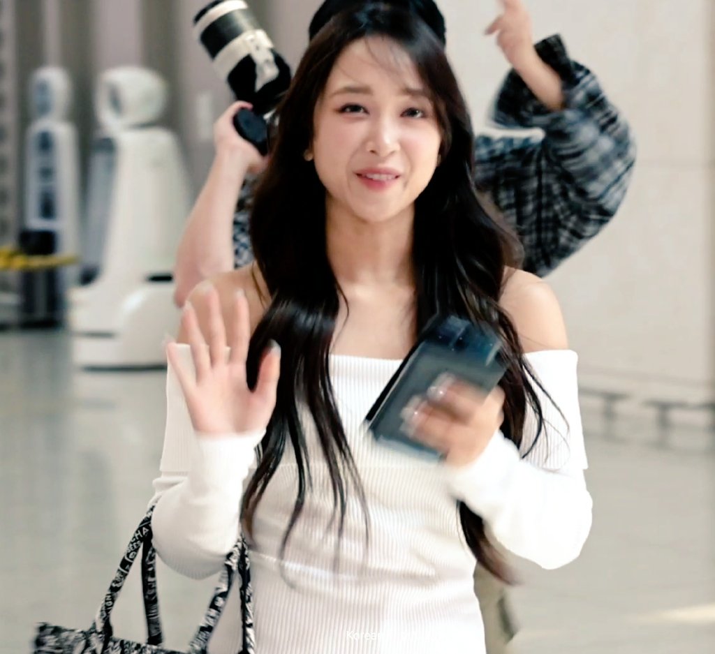 K_FirstClass's tweet photo. 240926 ICN

SECRET NUMBER
Departure for Jakarta

#시크릿넘버 #SECRETNUMBER https://t.co/uTMn6poCQb