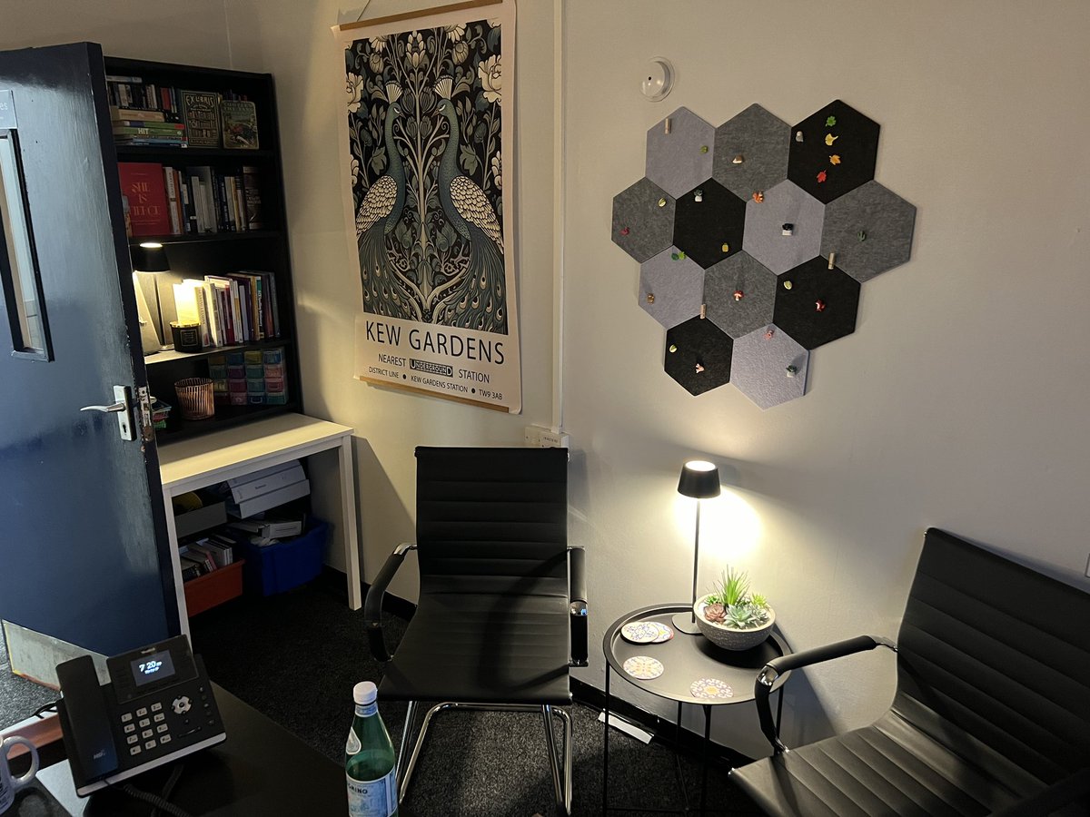 Mr James 📚 MCCT tweet media