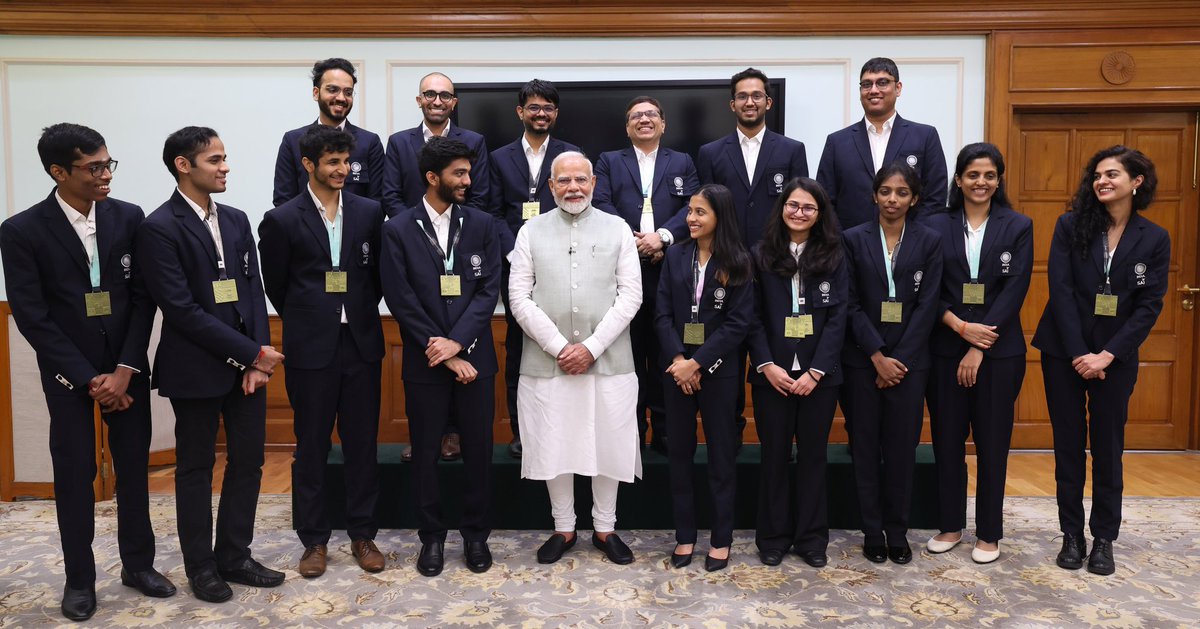 sankalpchess's tweet photo. It was a great privilege to meet Honourable Prime Minister Shri @narendramodi at his residence. Had a wonderful interaction and he conveyed his best wishes! Thanks to @PMOIndia https://t.co/nzTe2cH7O9
