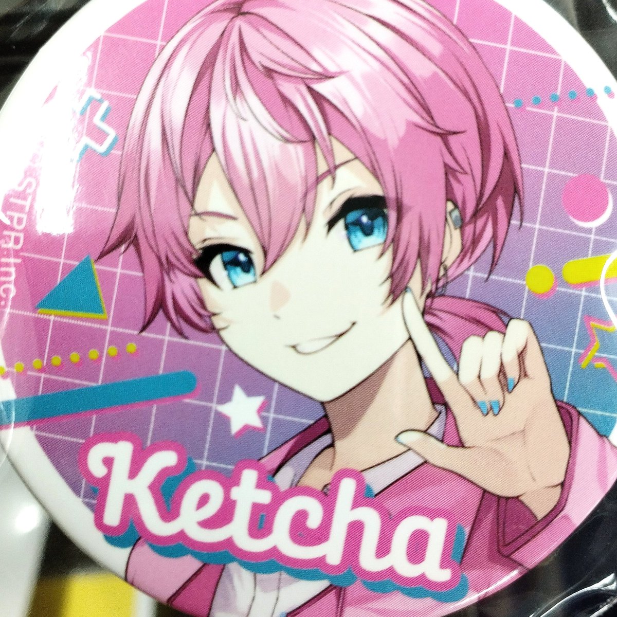 入荷情報】 AMPTAK×COLORS 缶バッジやトレカ、フォトカード