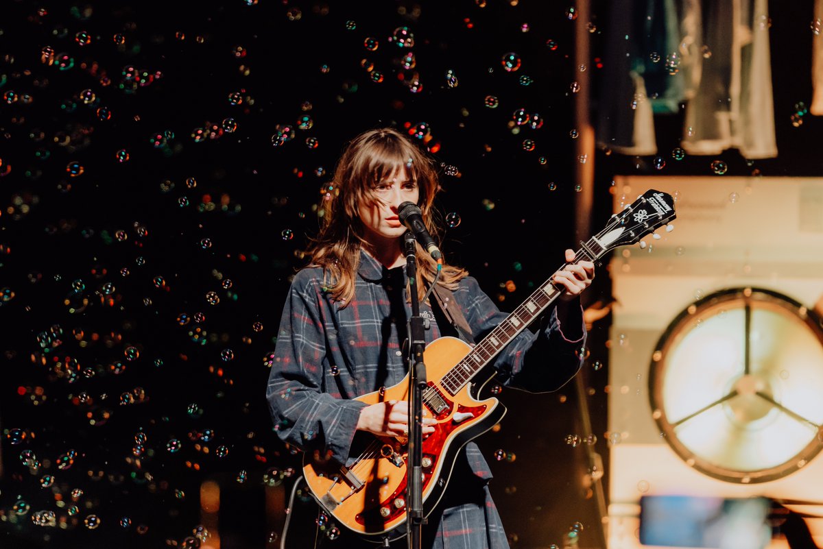 Greek_Theatre's tweet photo. tonight we had the incredible #fayewebster on her ‘Underdressed at the Symphony’ tour 💙 thank you for a SOLD OUT night with special guest #danielcesar.

📸:  Natalie Somekh https://t.co/CKfT6OAkEn