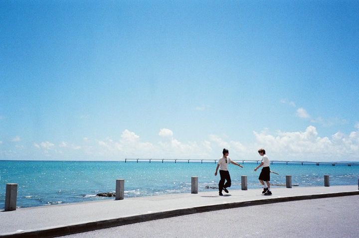 ชอบ mood ภาพฟิล์มเซ็ตนี้มากครับ ☀️
กล้องเบื้องหลังถ่ายงานที่โอกินาว่า

#Peatwasu #CaptainPeat #BabyFeat