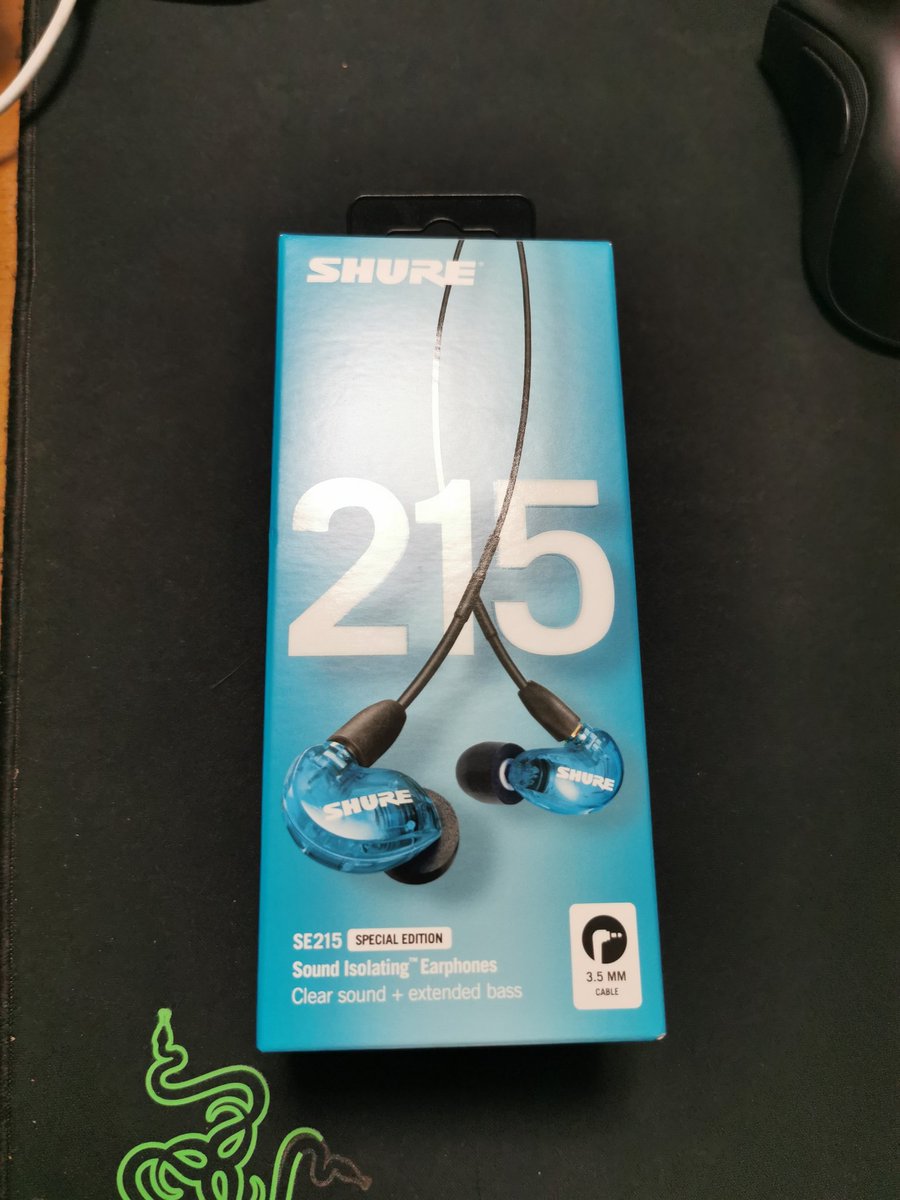 やすたー tweet media