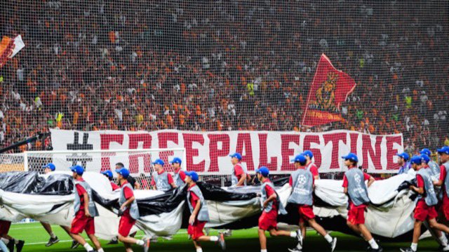 Çok enterasan değil mi? Gazze’ye destek veren herkese saldırıyorlar! 

Zulme karşı sessiz kalmayan Dursun Özbek ve Galatasaray yönetimini tebrik ediyorum. İtibar suikastlarıyla bu büyük kulübü susturamazsınız! #GazzeİçinAdalet
