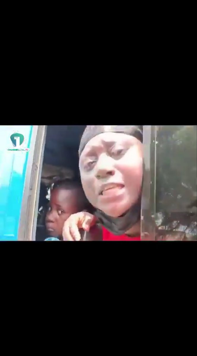 backyard_dj's tweet photo. Chale, hmmmm I’m not sure if any of you have taken the time to watch the protest videos.
But I decided  to watch majority of them tonight. 
A lot of people claiming they were innocent by standers but yet they were at the front lines of the chaos… https://t.co/j4ayoXEp6h