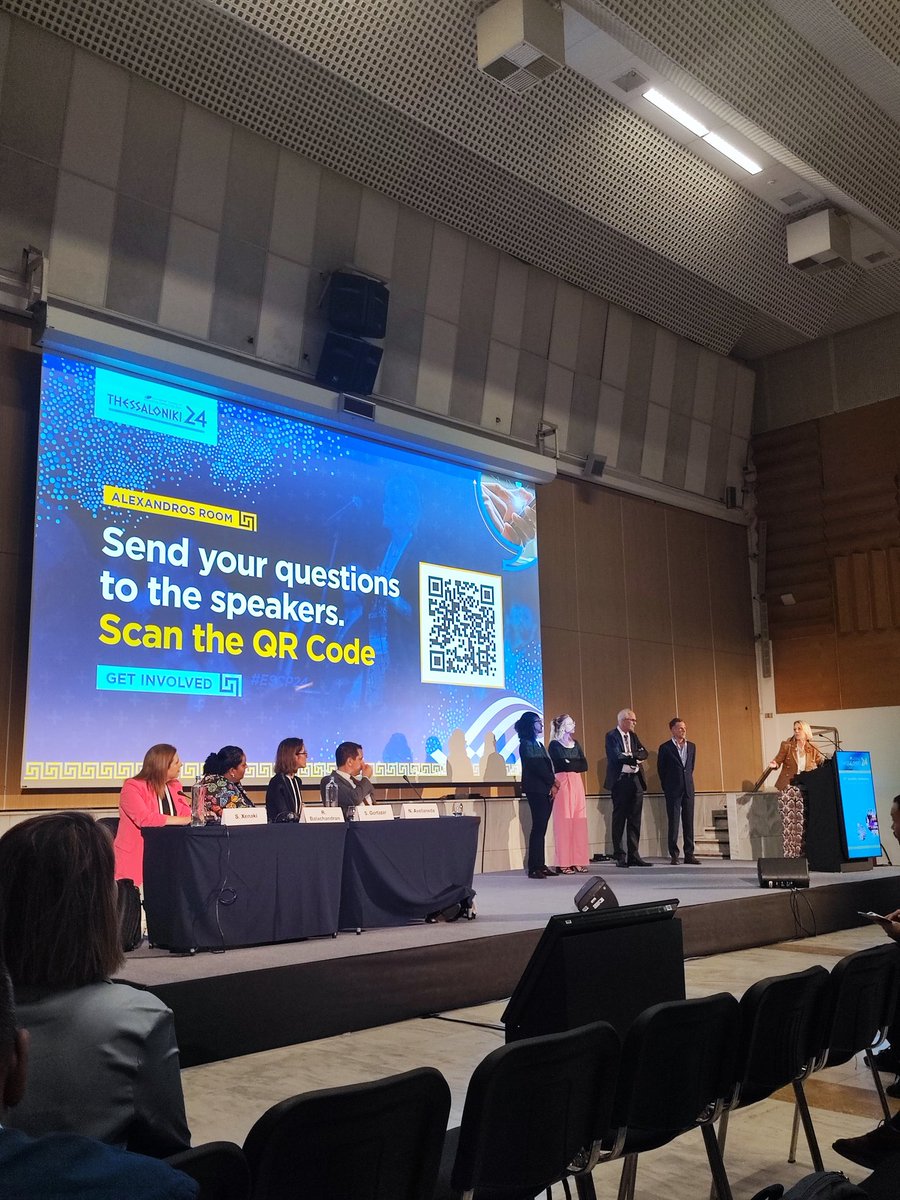 pedbotel's tweet image. What an amazing @YouESCP ( @ZGaroufalia ) session!
I wont mention #slideoftheday, &apos;cause I cant choose one! I should say the #sessionoftheday at #ESCP2024

✅Complications @patsyllamd 
✅Negotiation @GabrielaMoslein 
✅Mentorinhg @SWexner 
✅Tips&amp;amp;tricks @cmavrantonis1
✅Sciensurg
