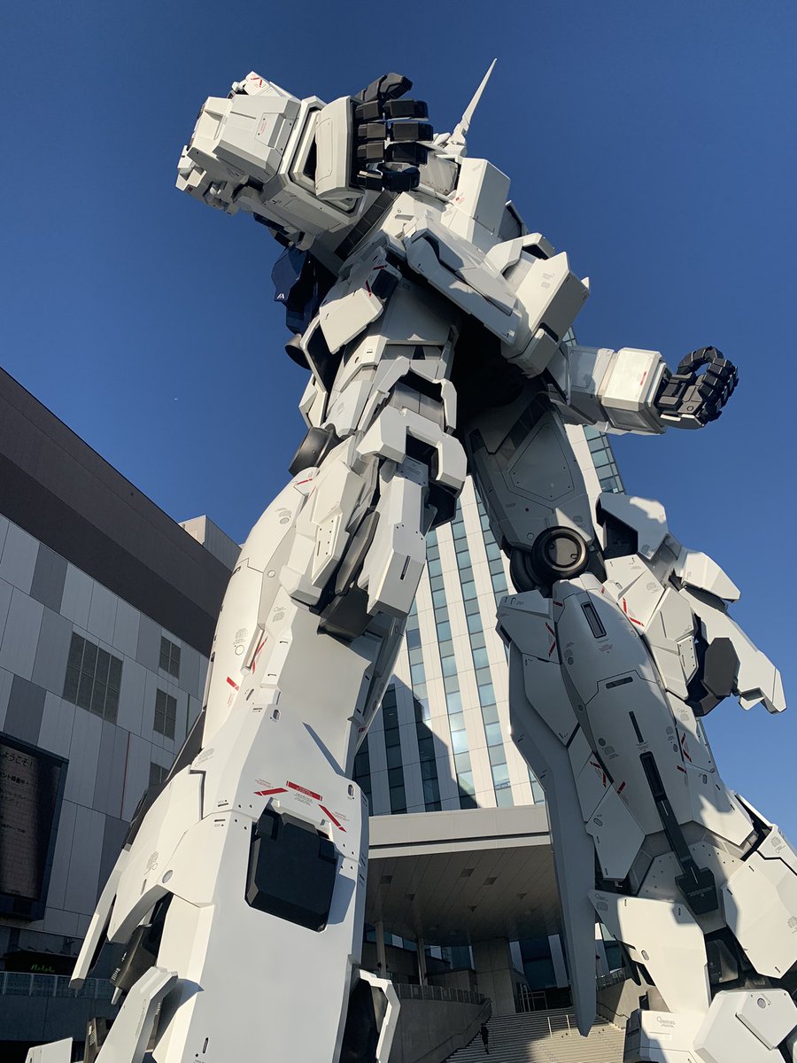 dualsweeper's tweet photo. 大きなガンダムうれし！ https://t.co/HF6r4NekCv