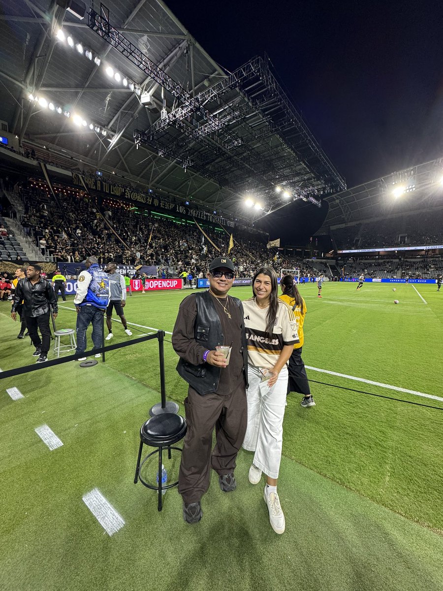 laffit's tweet photo. What a game! Congratulations @LAFC!! Thank you @Eashooo for a great night! https://t.co/F5hlXZEBZl