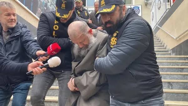 Allah rızası için şu tagı yazacak kimse yok mu ?

👇🤔 
#YusufHocayaAdalet