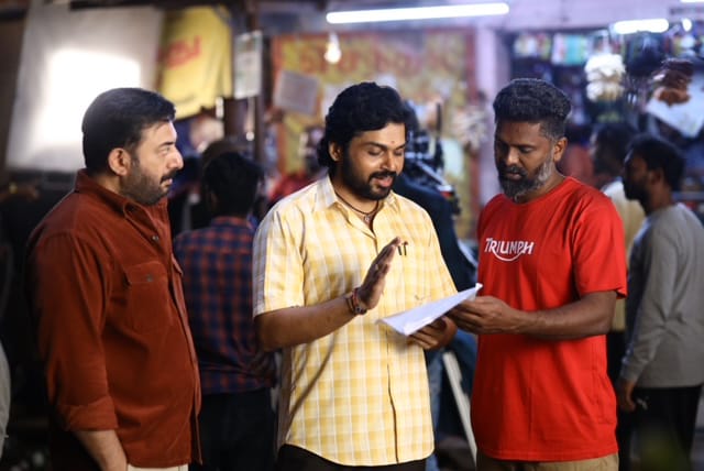 RednoolOfficial's tweet photo. Meiyazhagan Movie Making Clicks 🔥❤️ | Karthi | Aravind Swamy | Sri Dhivya
#meiyazhagan #karthi #aravindswamy #sridhivya #tamilcinema #makingclicks https://t.co/7Ecvsxbu2h