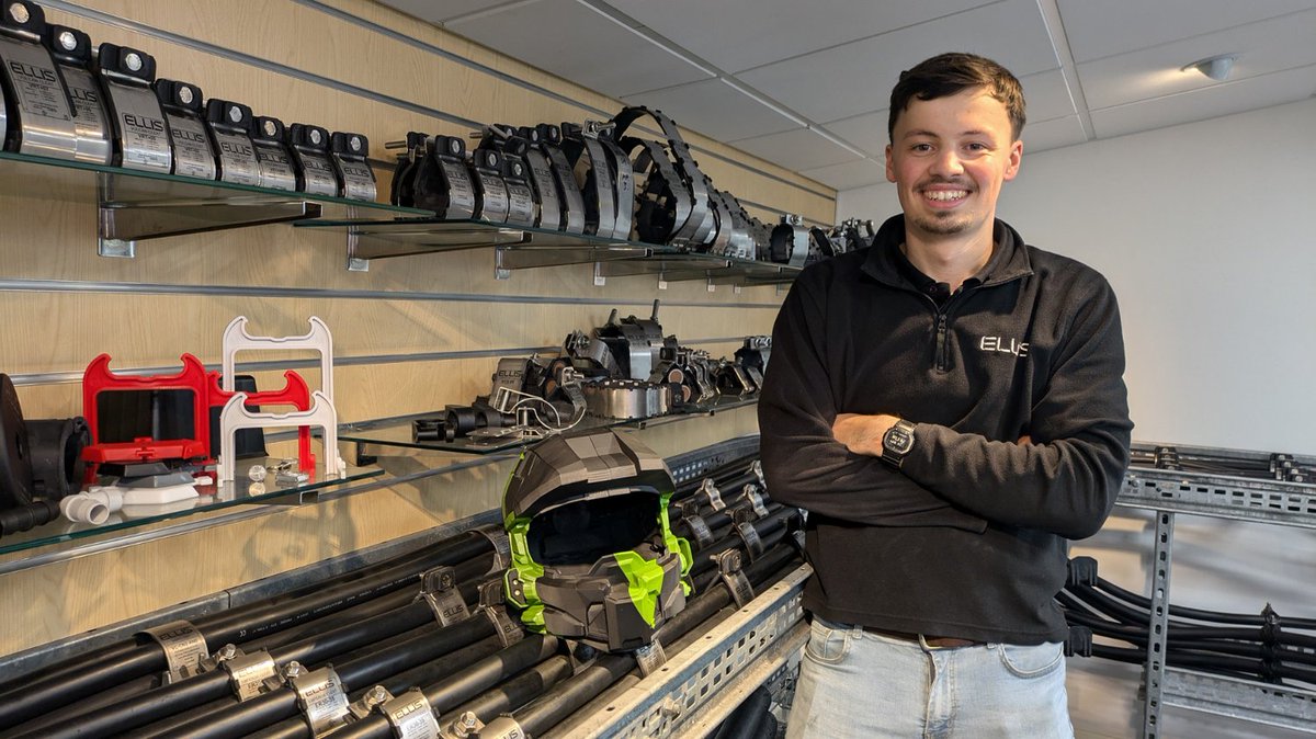 Ellis are celebrating #NMD2024 by spotlighting our Design Engineer Adam Sweeting! From gaming/Halo fan at 13 to leading innovative projects at Ellis Patents, his journey is inspiring! 🚀 Read his full story here: tinyurl.com/5dpbveab 
#Engineering #YoungEngineers #Innovation