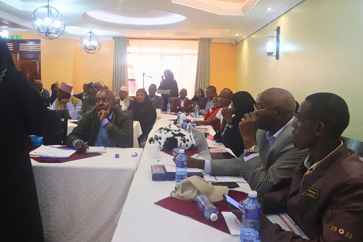 DLCI_Kenya's tweet image. The event focused on strengthening capacities of county officials, community institutions, and CSOs to better understand community land rights and fast-track the implementation of the Community Land Act 2016
#CLA2016

2/6