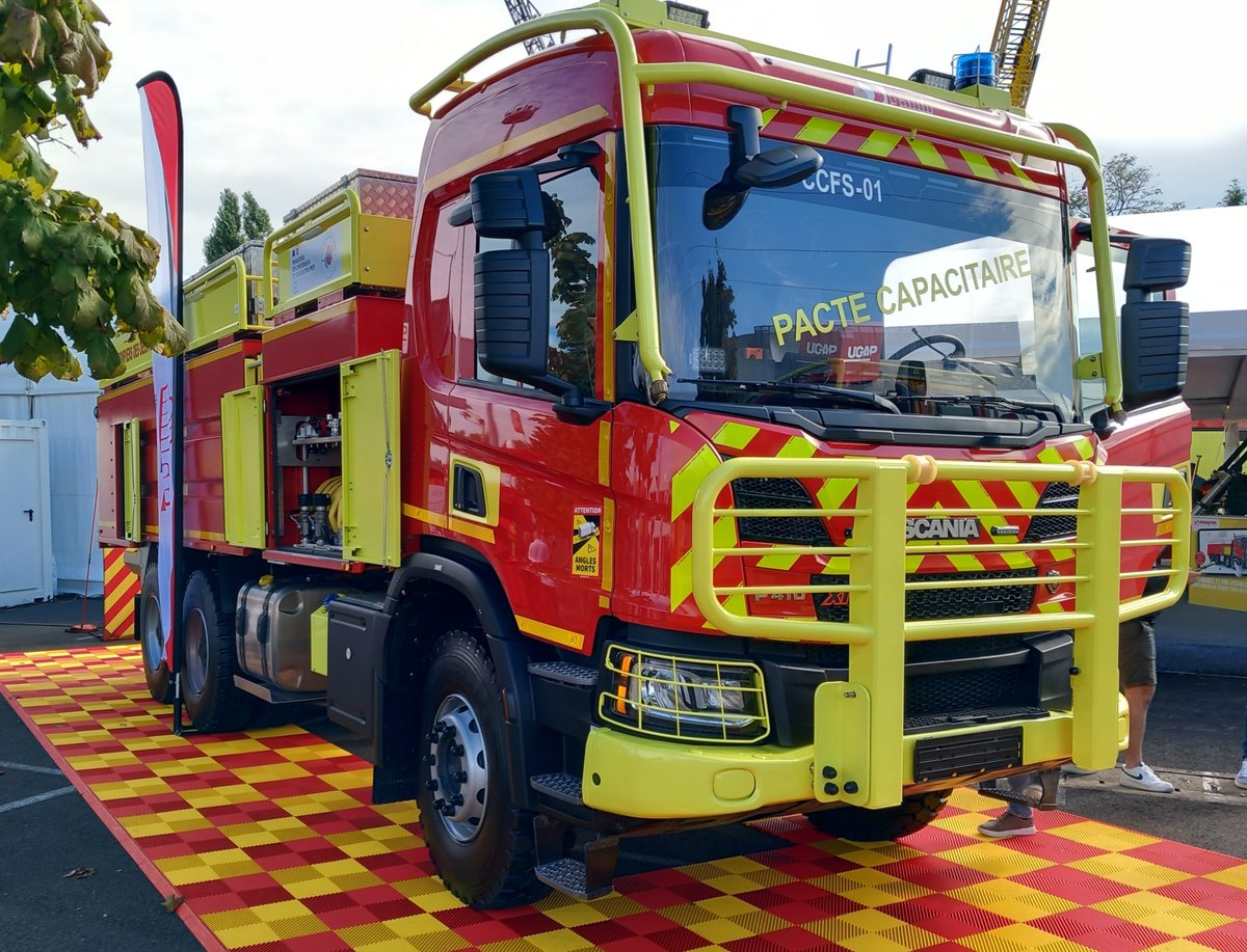 teambestioles's tweet image. #CNSPF2024

La 🌧 ne va pas empêcher la @teambestioles de vous présenter quelques camtars présents sur le @cnspf2024 et en particulier ceux du pacte capacitaire 😉

1er arrêt de la journée avec le #CCFS 🚒 @ScaniaFrance #Gallin du @SDIS79 conforme au référentiel de la #DGSCGC 🇨🇵