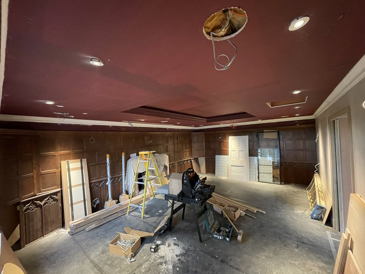 SolutionsEM's tweet image. Work in progress #electrical #SEM #barnconversion #construction