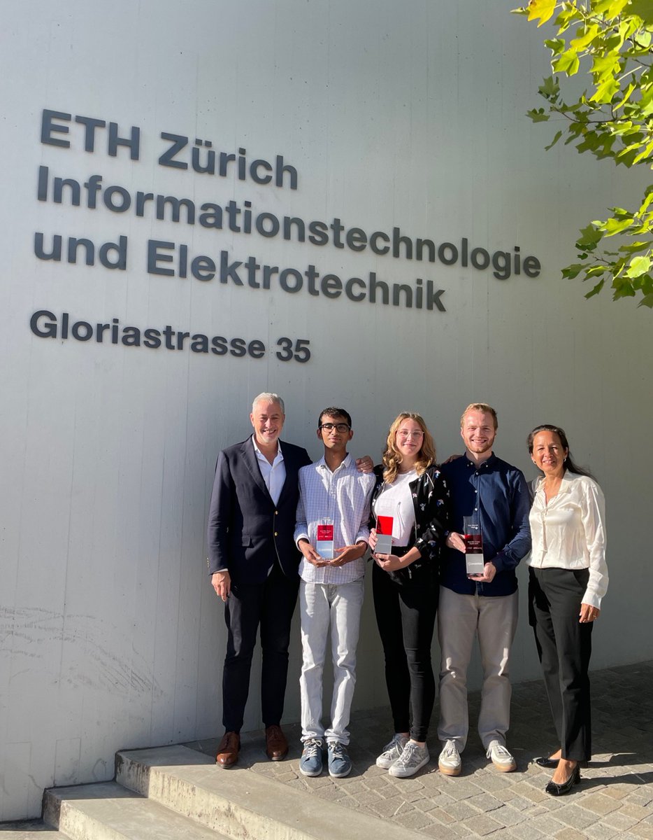Tilman Esslinger (@tilmanesslinger) on Twitter photo Congratulations! Maria Schnuck got the outstanding Bachelor Thesis Award for
"FPGA-Based Phase Stabilization of an Optical Lattice"
Supervision Dr Akin Abdulkadir from <a href="/ETHQuantumCntr/">Quantum Center, ETH Zurich, Switzerland</a> and Lattice-Team <a href="/KViebahn/">Konrad Viebahn</a>
Thanks to Christophe and Danette Beaud
ee.ethz.ch/news-and-event… Congratulations! Maria Schnuck got the outstanding Bachelor Thesis Award for
"FPGA-Based Phase Stabilization of an Optical Lattice"
Supervision Dr Akin Abdulkadir from <a href="/ETHQuantumCntr/">Quantum Center, ETH Zurich, Switzerland</a> and Lattice-Team <a href="/KViebahn/">Konrad Viebahn</a>
Thanks to Christophe and Danette Beaud
ee.ethz.ch/news-and-event…