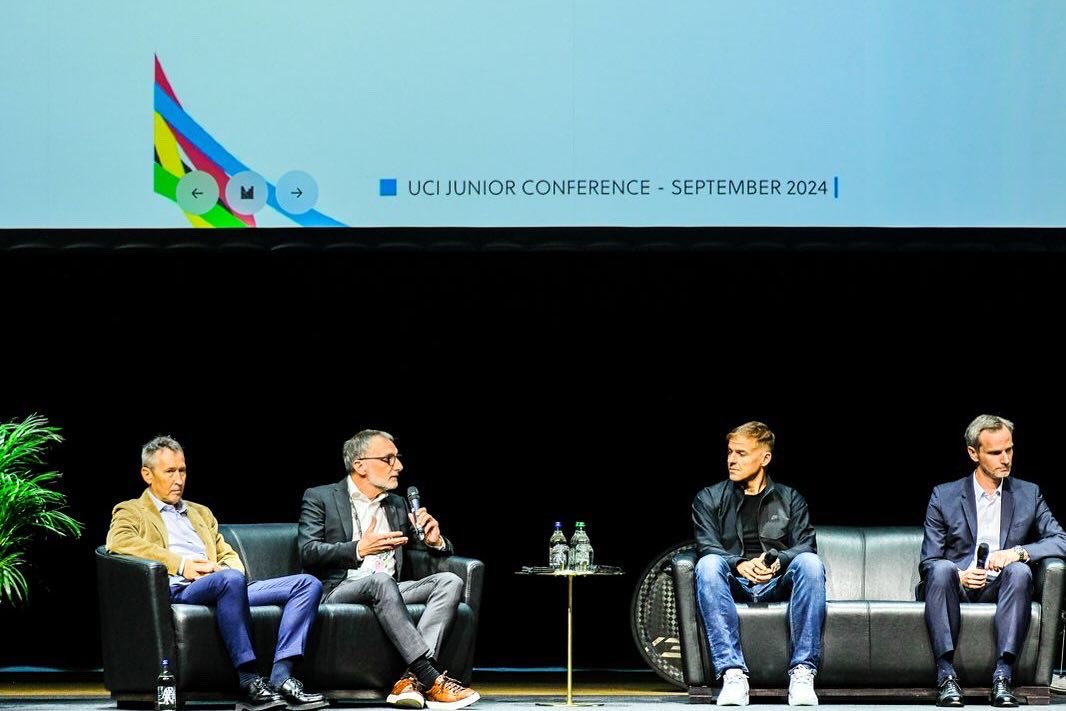 AIOCCycl's tweet photo. 🎙️Kiko Garcia’s speech on security issues at the CDM 🌈junior conference at @zurich2024 
.
🎤 Intervention de @kiko Garcia , directeur général de l’AIOCC, lors de la conférence junior sur les questions de sécurité et le rôle du SafeR @UCI_cycling 
📸 @ypmedias https://t.co/MiKMQyJt4t