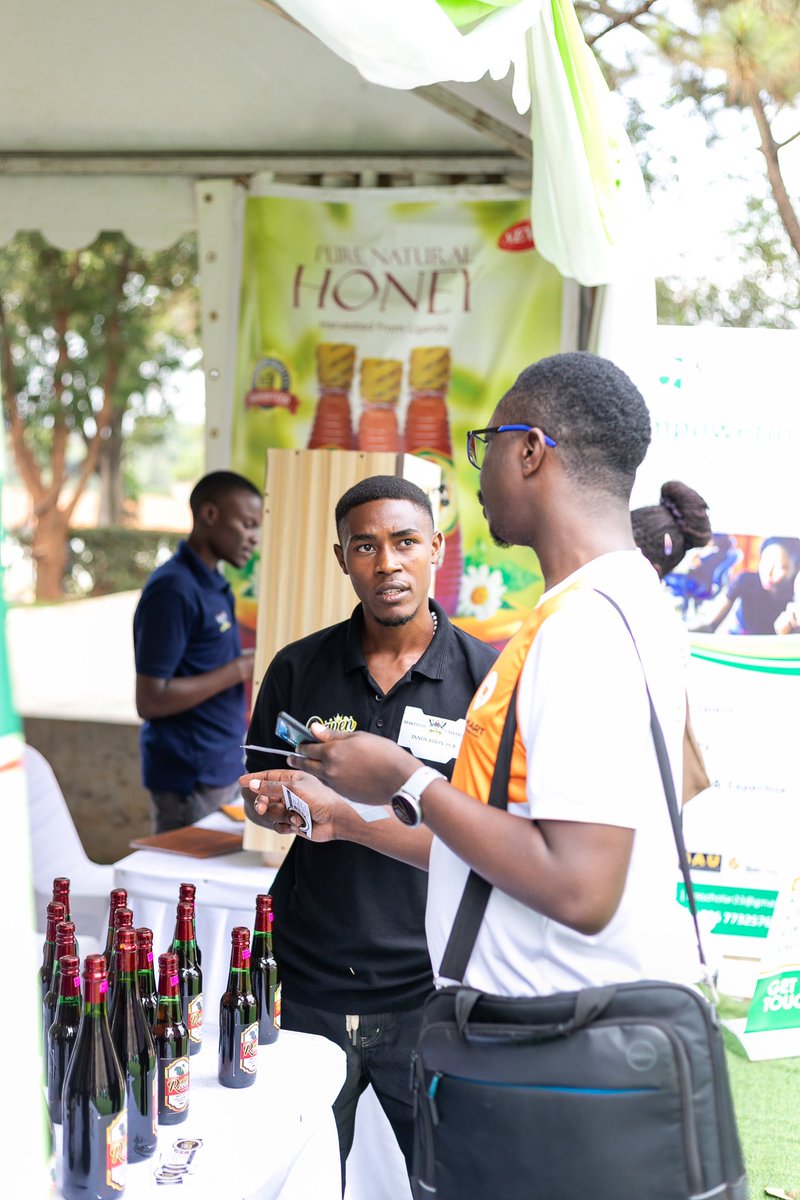 Heifer_Uganda's tweet photo. We’re still not over the excitement from the awards gala! 
One of the highlights was the incredible exhibitions from talented @MakUnipod students, showcasing their innovative products and sharing their creativity with us. 
#AYuTeChallengeUG https://t.co/Nj1y77Me4U