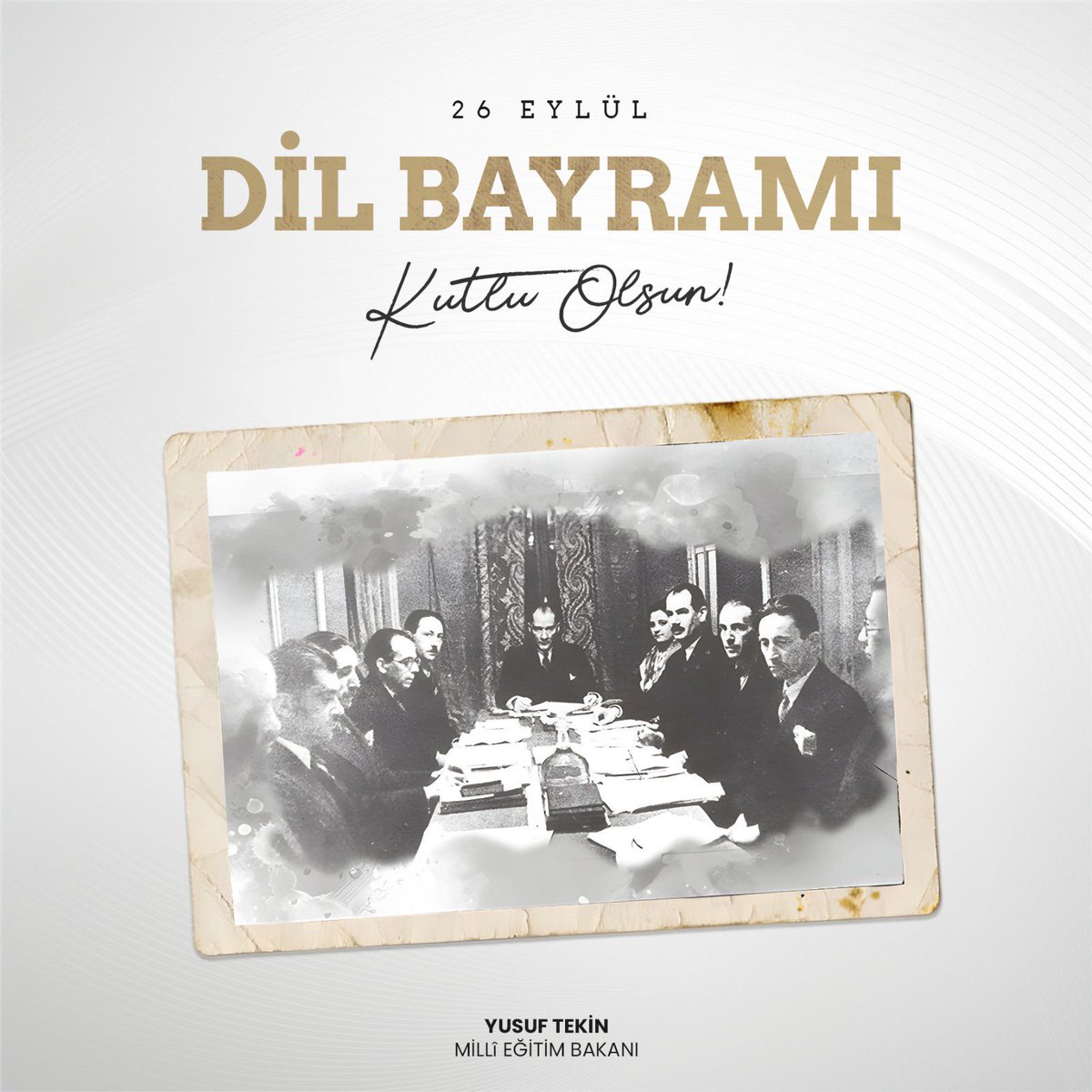 Yusuf__Tekin's tweet image. Millî kültürümüzün ifade aracı ve taşıyıcısı olan Türkçemiz; binlerce yıldır gelişerek bilginin, hikmetin ve sevginin terennümüyle büyüyor.

Bakanlık olarak müşterek kültür ve medeniyetimizin mahsulü olan Türkçeyi, her bir evlatlarımızın en doğru ve en güzel şekilde öğrenmesi…