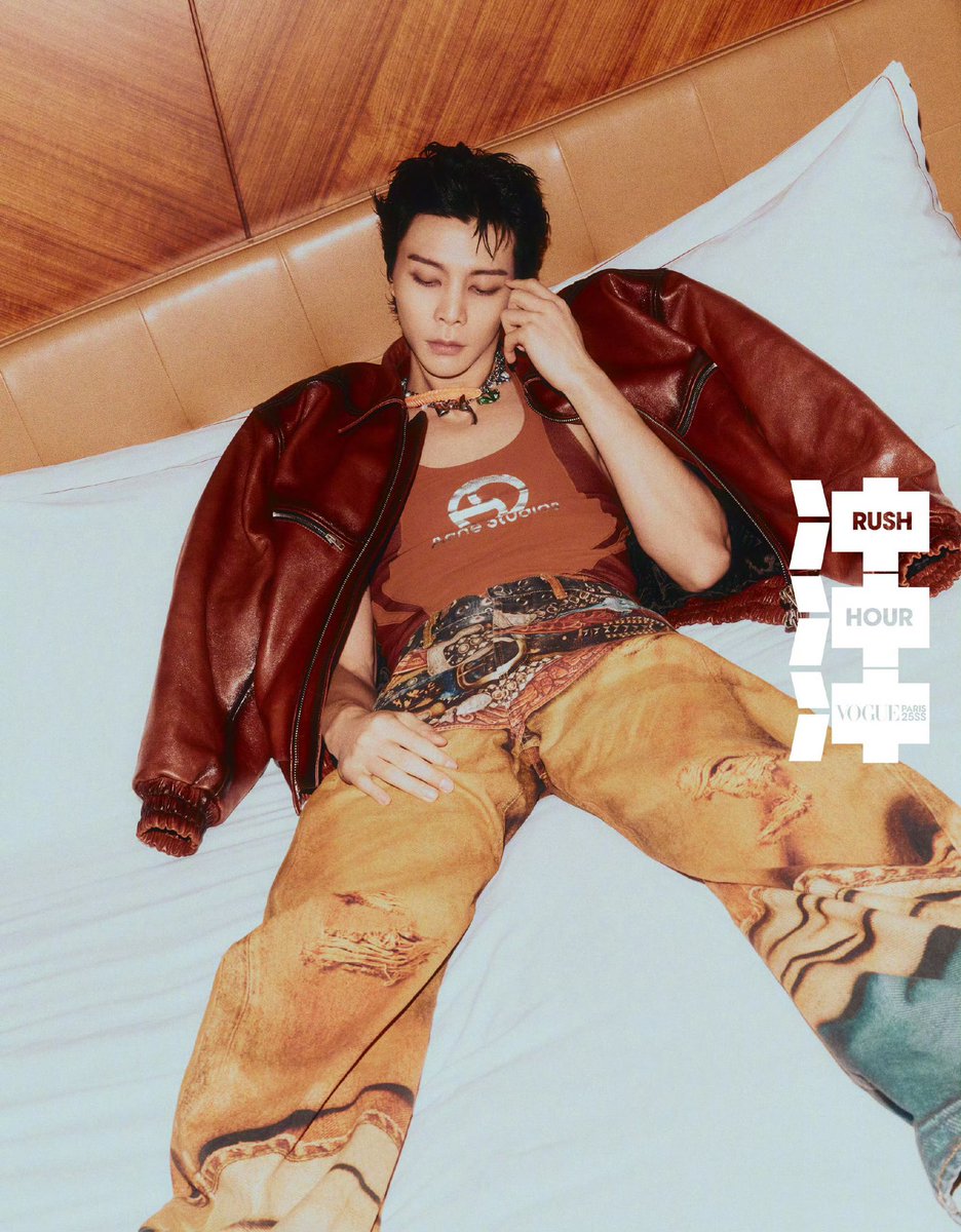 suhpremacistJ's tweet photo. Johnny Suh solo magazine let’s go! https://t.co/6CdmbHcejS