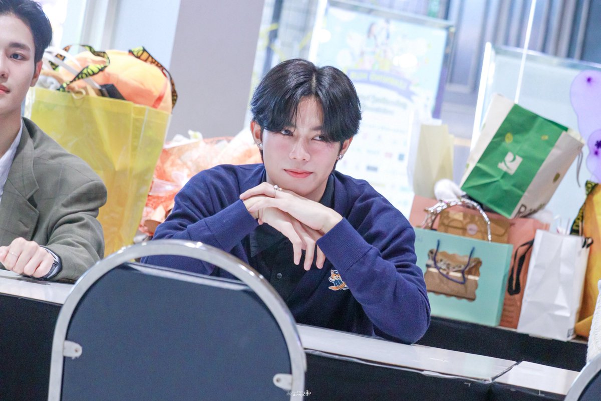 flymemydear's tweet image. 240915 | *.❅· #ohmsarit⋆·˚ ༘
#OhmPRIMETIME #PRIMETIMEth 
#PRIMETIME_TimeToLove_Fansign