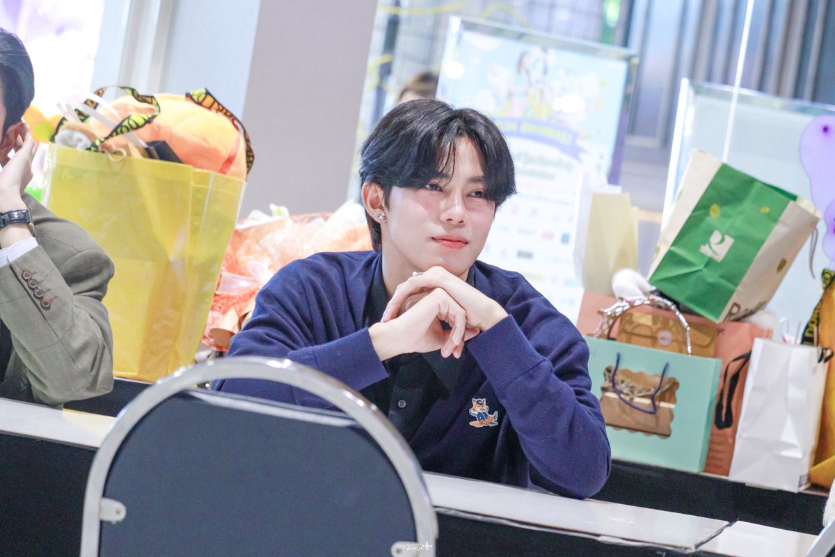 flymemydear's tweet image. 240915 | *.❅· #ohmsarit⋆·˚ ༘
#OhmPRIMETIME #PRIMETIMEth 
#PRIMETIME_TimeToLove_Fansign