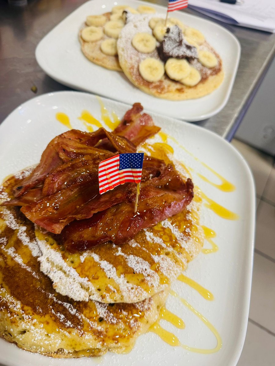 This weather doesn’t stop us 🥞☕️🥪🌭🍔🍟
Pop in for a coffee &amp; a chat with our friendly team or maybe just a hot meal.
Thursdays is £9 hotdog meal day.
We have a few tables spare tonight so if you’d like to book please message us 🇺🇸 🍻