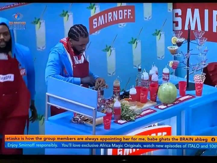 AUmeluo33720's tweet photo. Congratulations to Team Spirit ( Kellyrae, @Sooj_Official, Victoria, Ozee, and KellyRae) for winning last night @SmirnoffNg task in #BBNiger
They have done it again! Doublekay https://t.co/JI1LWVwtBF