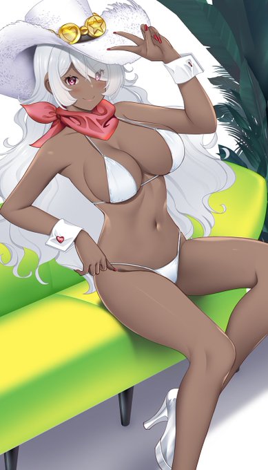 #白ビキニ
#カウボーイハット 