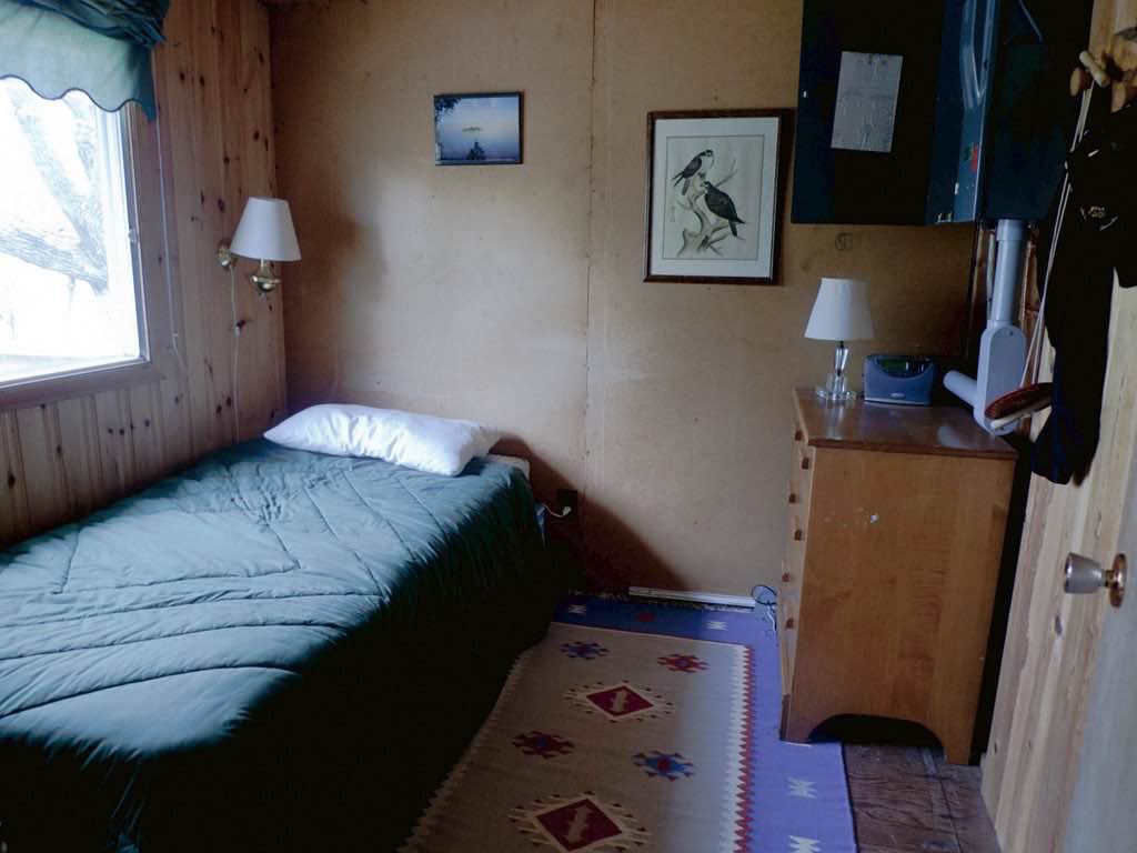 Per5ie's tweet image. Finally arrived at my dorm for Uni and it doesn’t look THAT bad