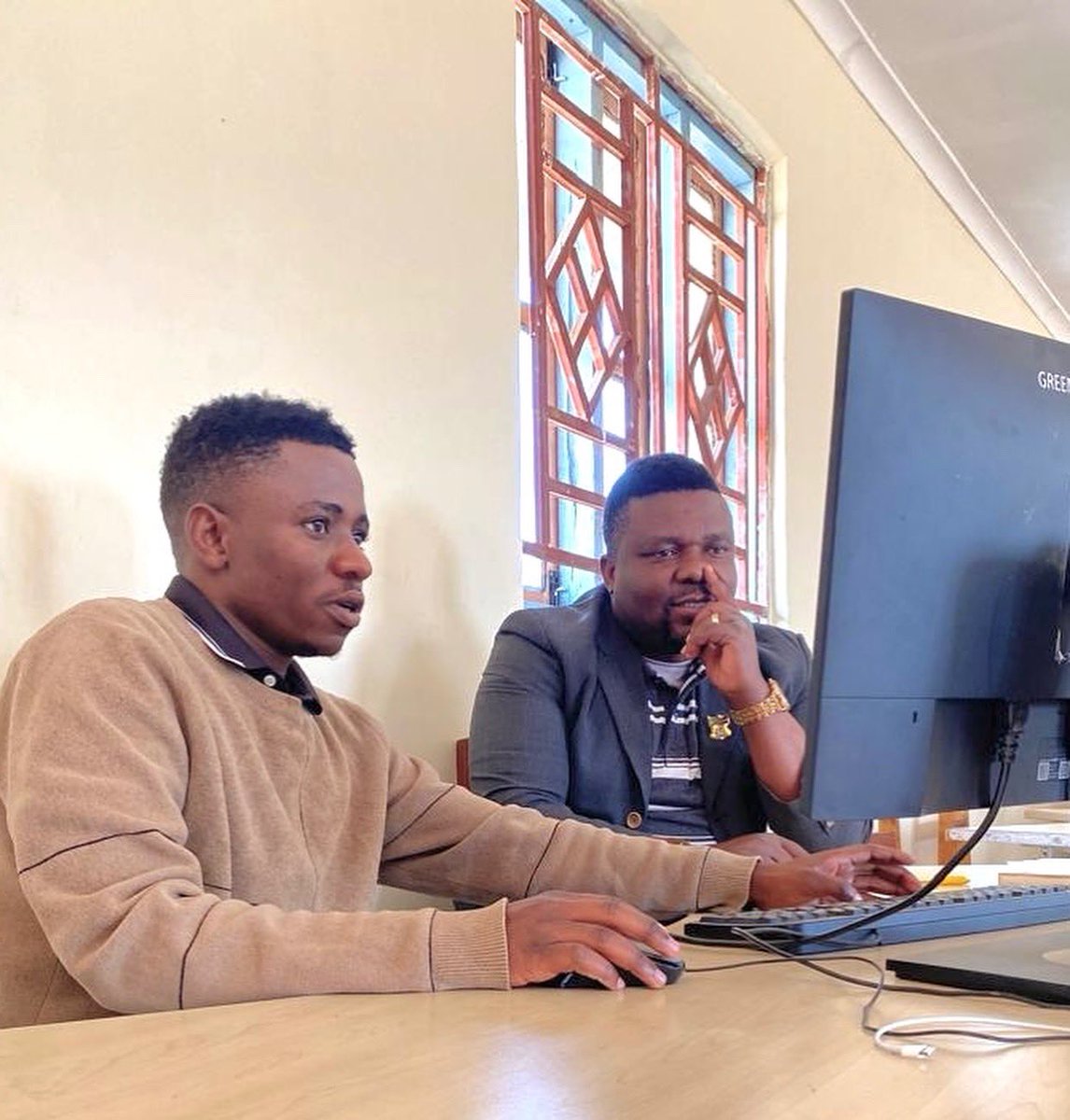 Mr. Justine,the Headmaster of Maduma Secondary engages teachers to use Elimika and upload quizzes for smooth digital learning.He teaches Geography &amp; English. This shows teachers at maduma are keen on using technology.
 #EdTech #DigitalLearning #Elimika #Tanzania #greensafe