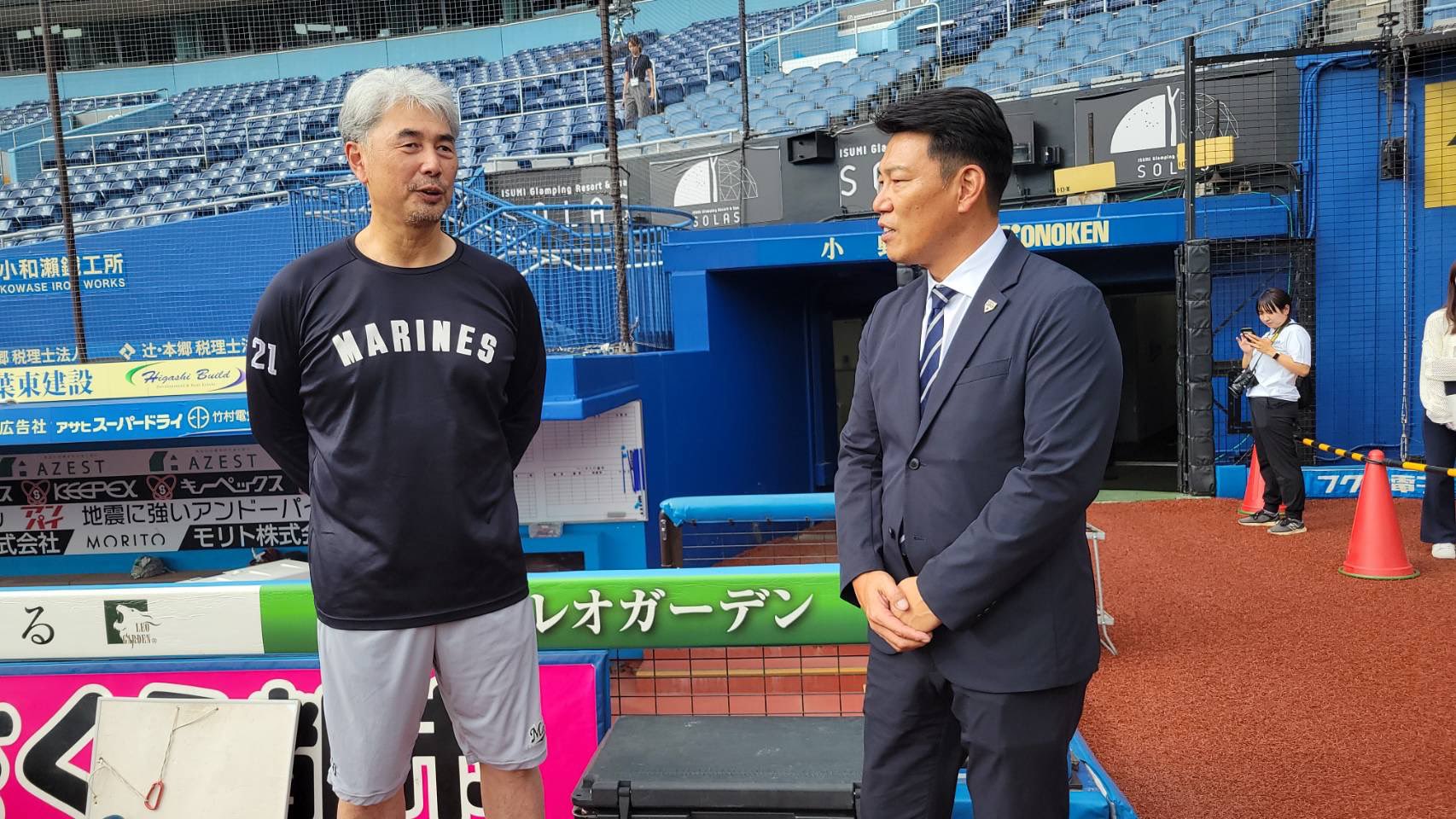 千葉ロッテマリーンズ監督兼前WBC侍ジャパン投手コーチ　吉井理人氏サイン 千葉ロッテマリーンズ新監督兼WBC侍ジャパン投手コーチ 吉井理人