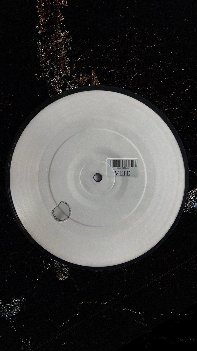 VLTE Series born today, listen our first compilation including 2 edits of two masterpieces we always love. 

A1. VLTRA - Tell Me Can't You See [VLTE001]
B1. VLTRA - Crying At The Discoteque (Tribute Mix) [VLTE002]

Listen/Download full tracks: vltramusicit.bandcamp.com/album/vlte-ser…