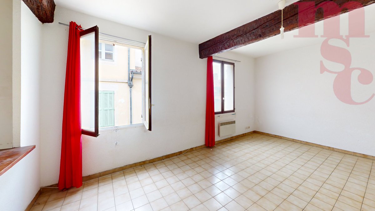 immontpellier's tweet photo. 🌟 BAISSE DE PRIX 🏡💰👍
Opportunité  à Nîmes, secteur sauvegardé. Immeuble esur 5 étages et surface totale d'environ 288m². 5 appartements T2 de 48m² chacun, local commercial en RDC.Le local commercial et le premier étage sont loués, (975€)
Visite virtuelle  3D disponible. https://t.co/PDPIkTdXtI