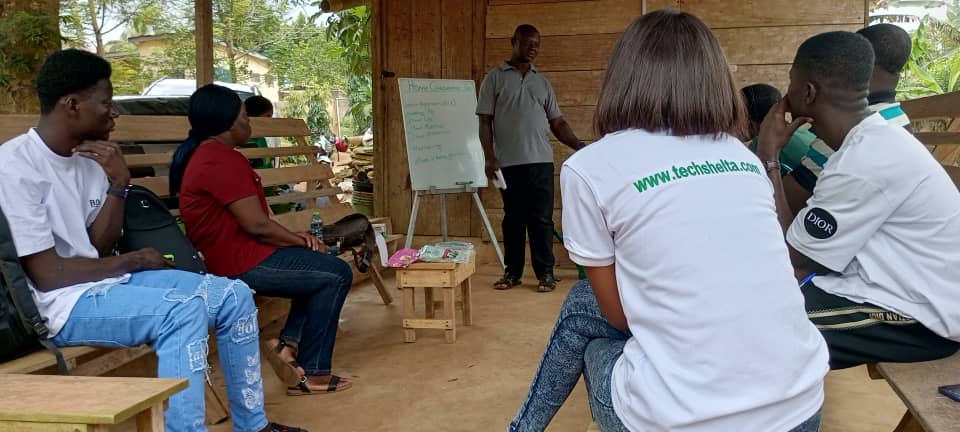 TechsheltaI's tweet image. Are you a novice looking to start your journey in the agricultural field.

Join our training program and engage with both theory and practical modules which offers you a baseline and holistic learning experience.

#TSTI #training #learning #experience #novice #beginners #journey