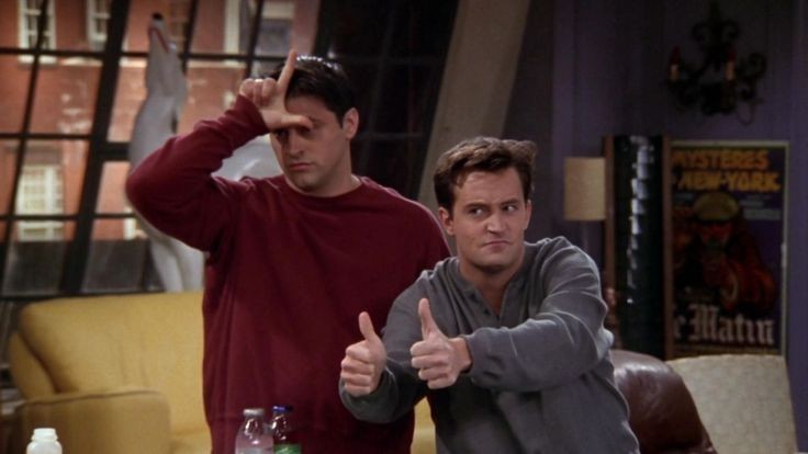 ChandlerBing_12's tweet photo. The best double act in tv show history https://t.co/8UjWjrbFlm