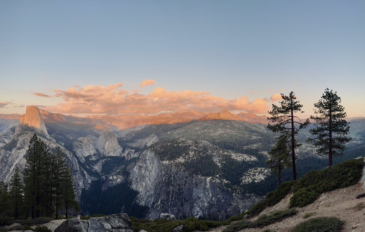 sircacofonix's tweet photo. Yosemite is a slice of heaven https://t.co/i08KMkl3XH
