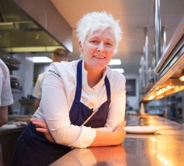 TOPCHEFSIE's tweet image. Lancaster’s own Lisa Goodwin-Allen just put the UK on the global culinary map! 🏆 Northcote in Ribble Valley is crowned #1 in the UK and #3 in the world by Tripadvisor. 🍽️🔥 #ChefsLife #CulinaryExcellence #RibbleValley #Tripadvisor
jo.my/1w9w0z