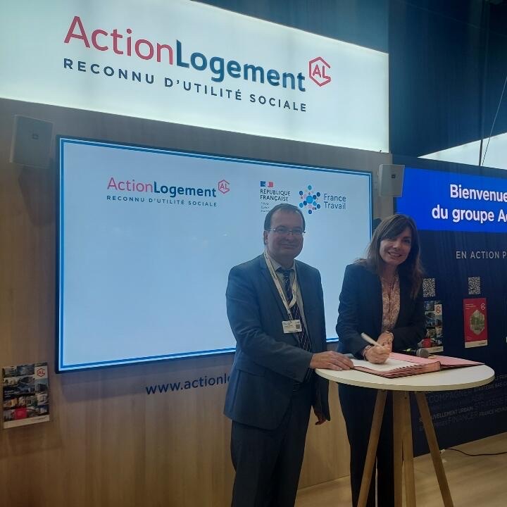 Karine Meininger, Drce <a href="/FranceTravail/">France Travail</a> #Occitanie et François Magne, Dr <a href="/ActionLogement/">Action Logement</a> Occitanie ont signé une convention pour faciliter l’accès à l’#emploi et favoriser la #mobilitéprofessionnelle, lors du congrès HLM de <a href="/montpellier_/">Ville de Montpellier</a> . <a href="/ccarol_emploi/">Christophe Carol</a> <a href="/Philblachere/">Philippe Blachere</a>