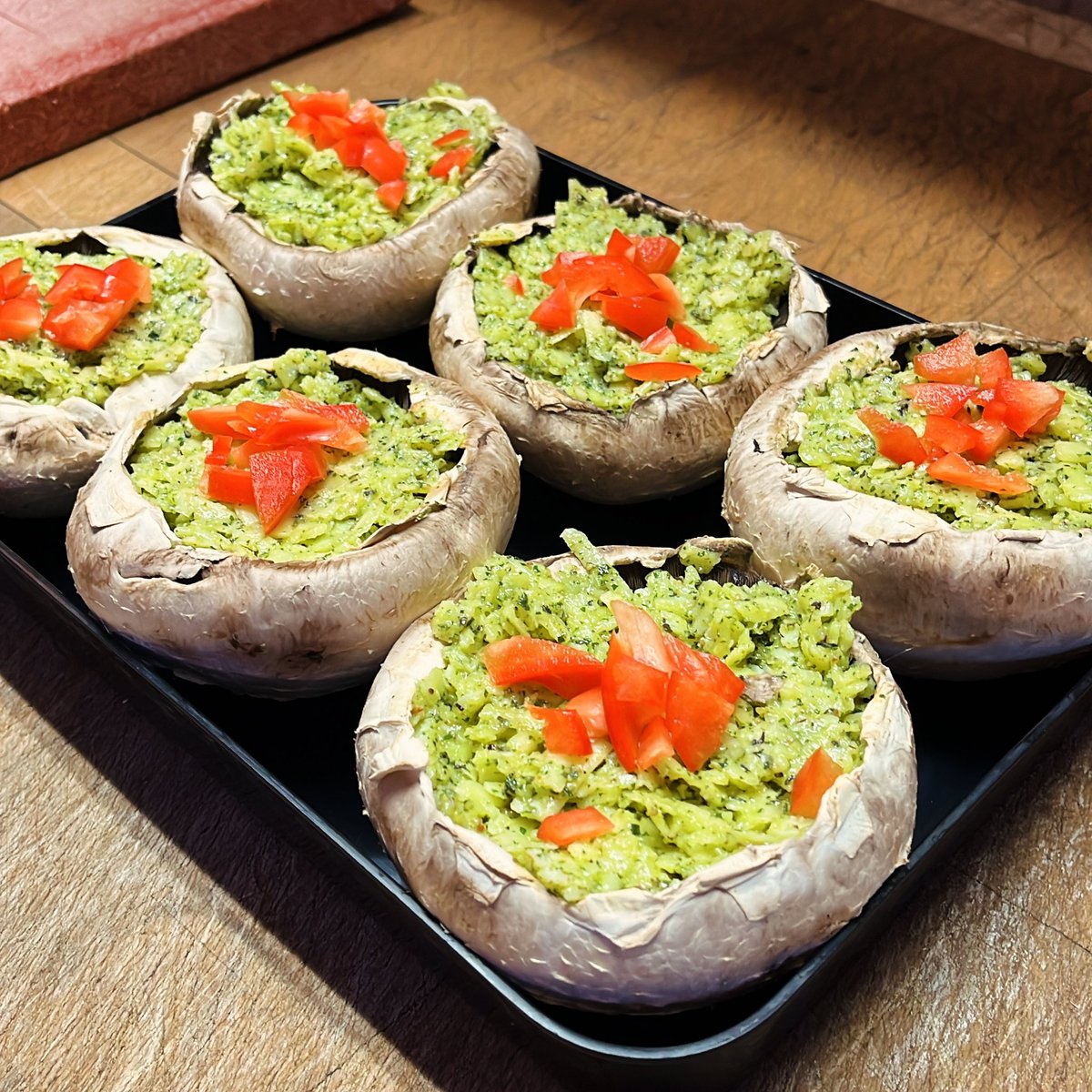 Here’s a couple of New tasty side dishes. I’ve started to put together: 
#miniroastingspuds in #chinese salt &amp; pepper.
Stuffed #mushrooms with cheese &amp; garlic 
#didsbury