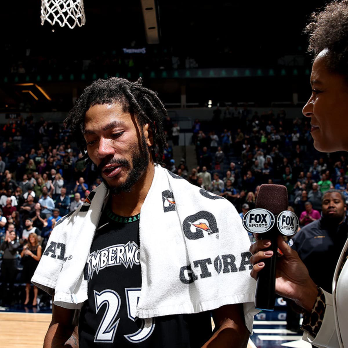RitmoNba's tweet photo. SE RETIRA DERRICK ROSE.

El MVP más joven en la historia de la liga. El que nos hizo llorar de tristeza cuando se rompió la rodilla. El que nos hizo llorar de emoción cuando anotó 50 puntos un lunes cualquiera.

Quedará siempre la espina de lo que podría haber sido. https://t.co/EcIOCtrguS